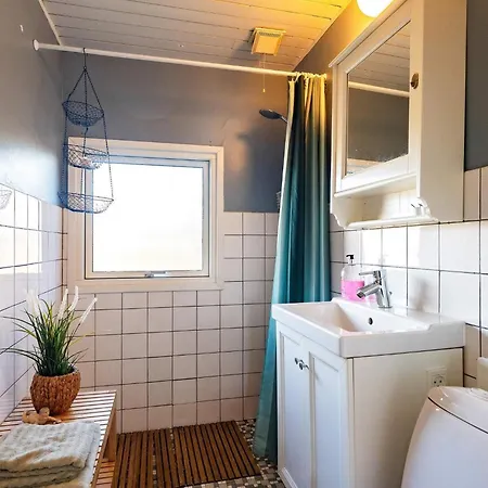 6 Person In Hals-by Traum Semesterbostad Hals
